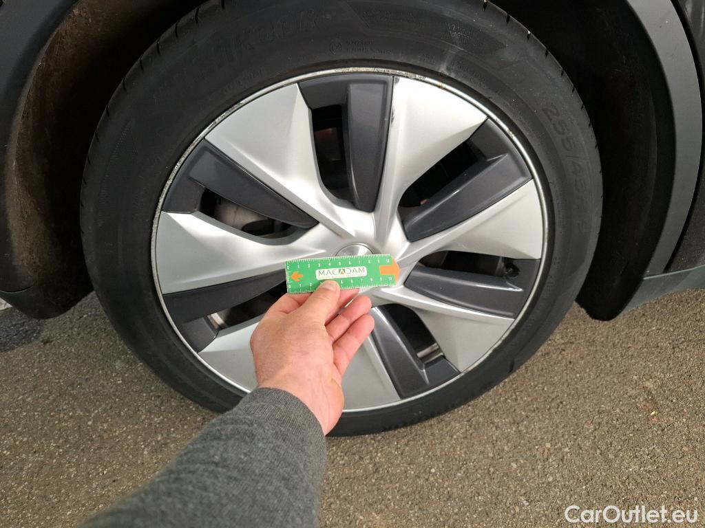  Tesla  Model Y TESLA  / 2021 / 5P / SUV RWD #1