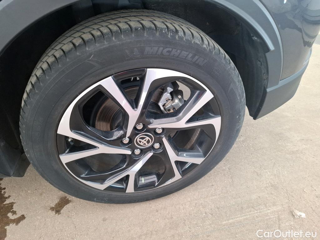  Toyota  C-HR TOYOTA  / 2016 / 5P / SUV 1.8 HYBRIDE 122 EDITION(SP) #13