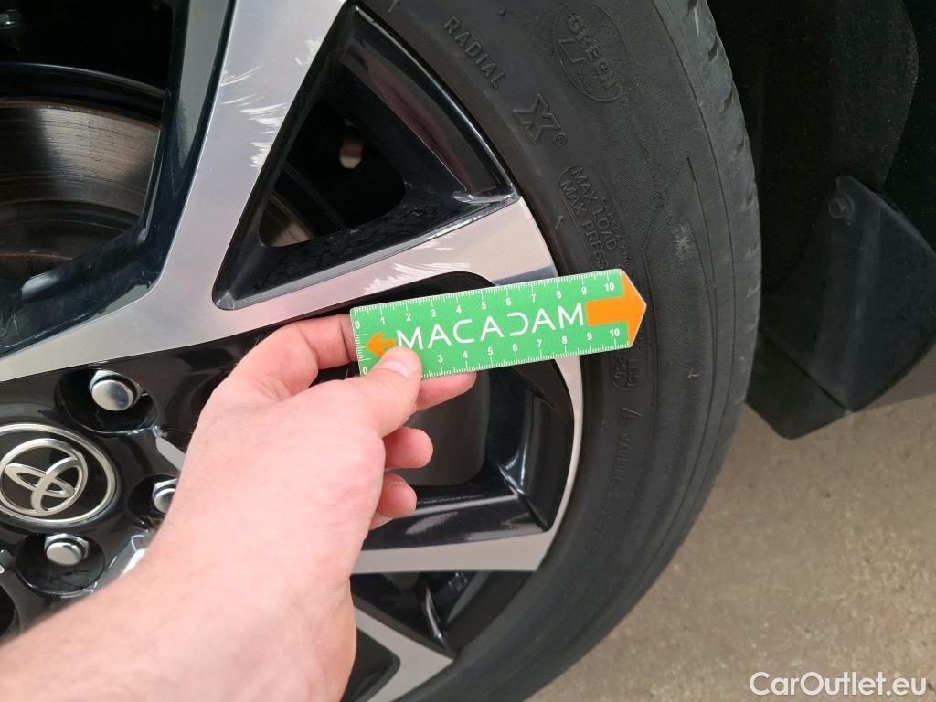  Toyota  C-HR TOYOTA  / 2016 / 5P / SUV 1.8 HYBRIDE 122 EDITION(SP) #23