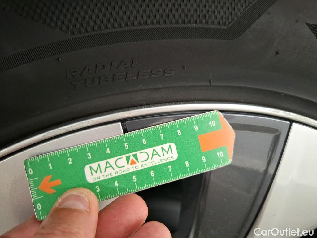  Tesla  Model Y TESLA  / 2021 / 5P / SUV RWD #27