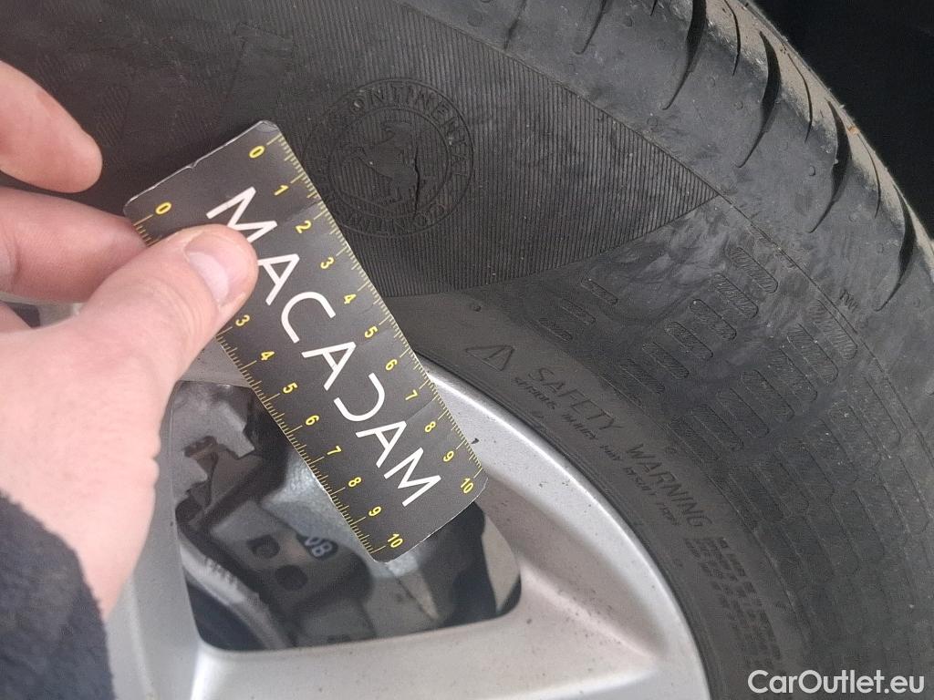  Toyota  C-HR TOYOTA  / 2016 / 5P / SUV 2.0 Hybride 184 Dynamic Business Beyond #9