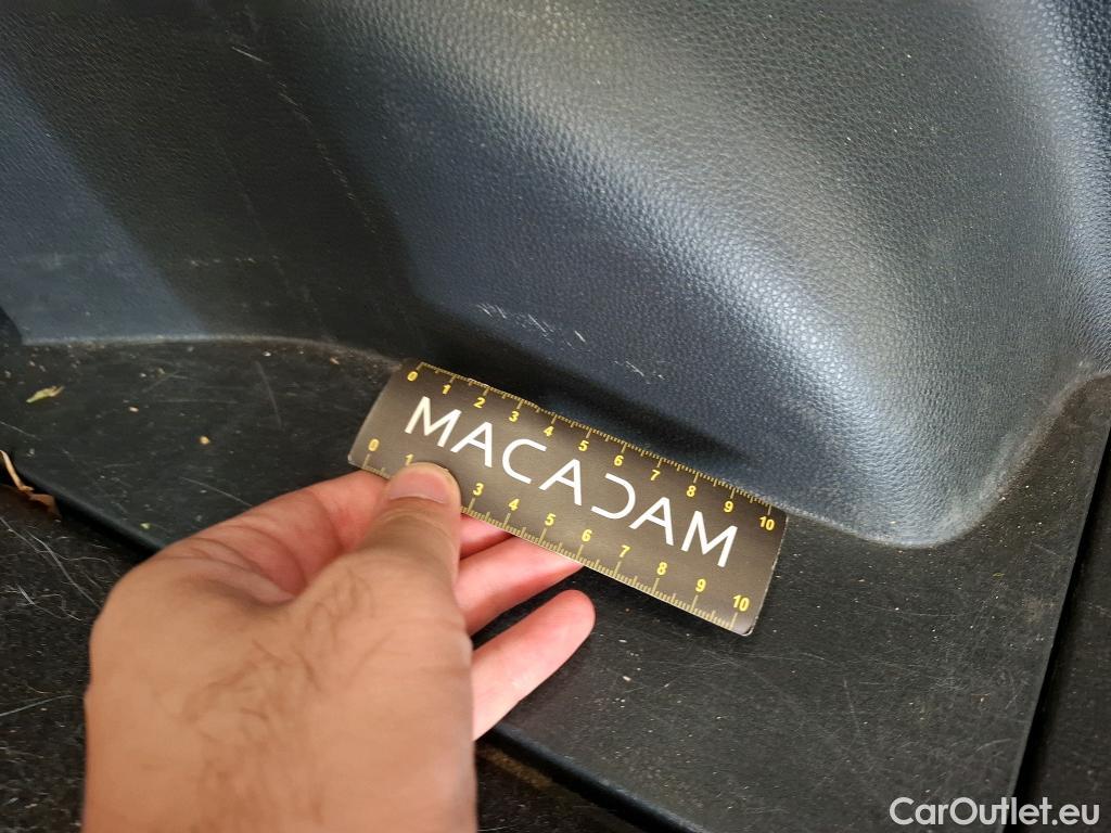  Toyota  RAV4 TOYOTA  Hybride  2018  5P SUV Hybride 2WD Dynamic Business Beyond Zero / VO RECONDITIONNE - PHOTOS AVANT RECONDITIONNEMENT #6