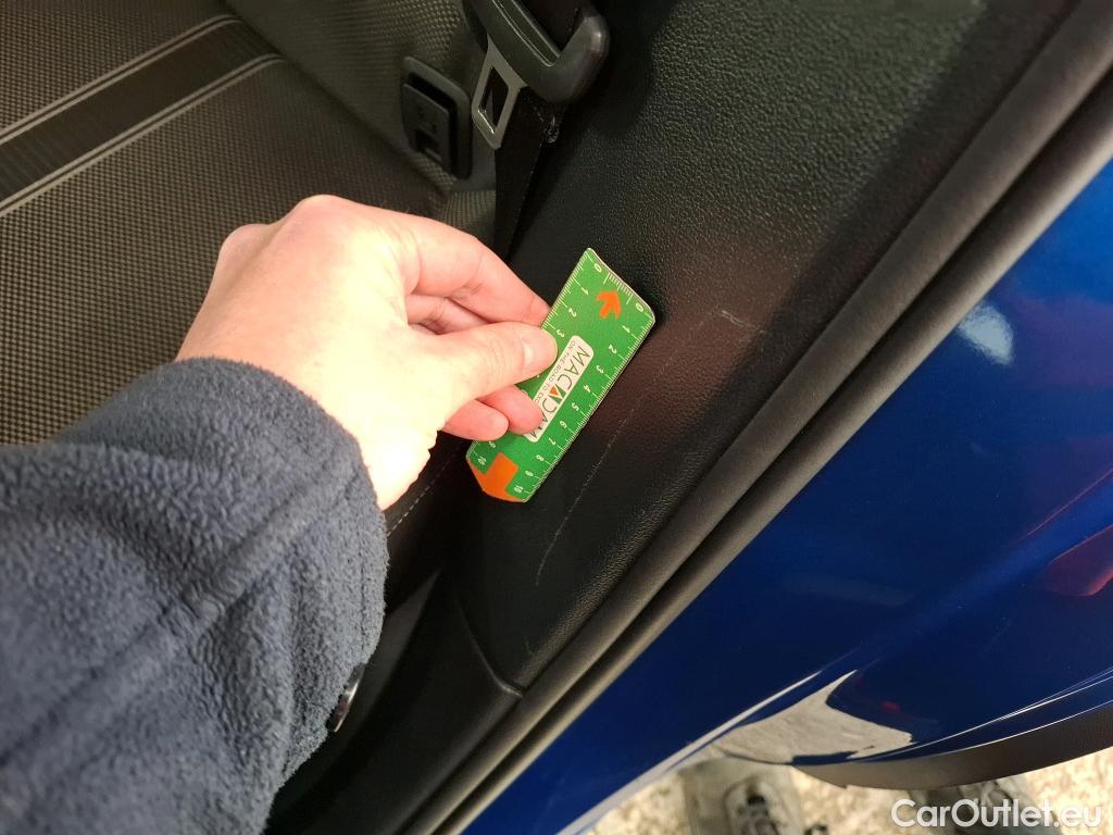  Volkswagen  T-ROC VOLKSWAGEN  / 2017 / 5P / SUV 1.5 TSI 150 EVO LOUNGE BUSINESS #9