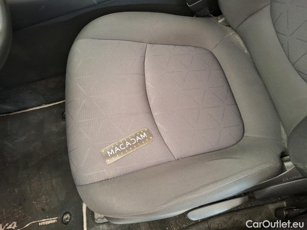  Toyota  RAV4 TOYOTA  Hybride  2018  5P SUV Hybride 2WD Dynamic Business Beyond Zero / VO RECONDITIONNE - PHOTOS AVANT RECONDITIONNEMENT #14