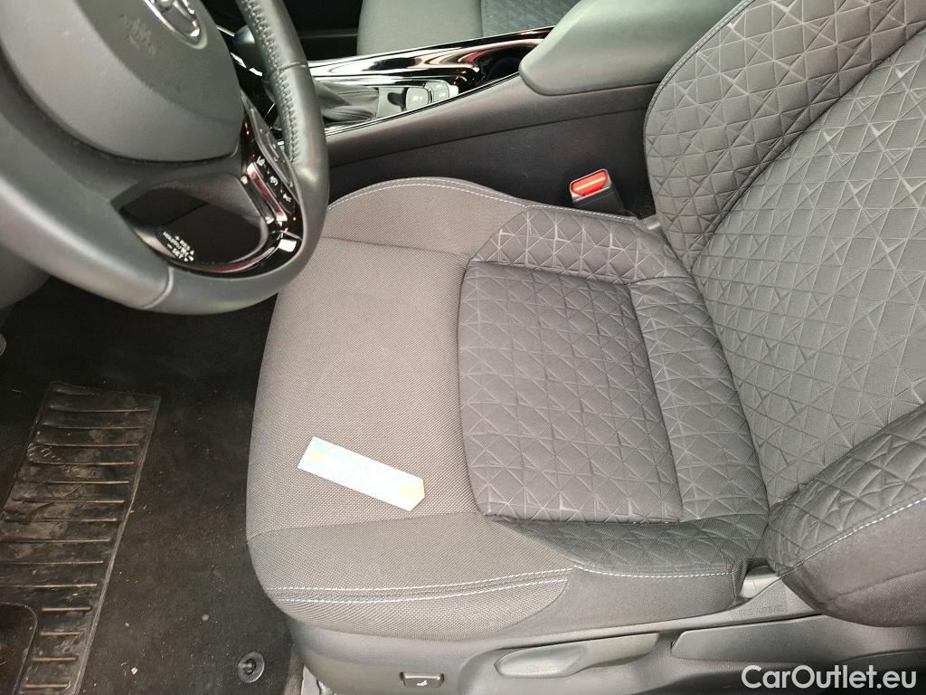  Toyota  C-HR TOYOTA  / 2016 / 5P / SUV 1.8 HYBRIDE 122 EDITION(SP) #38