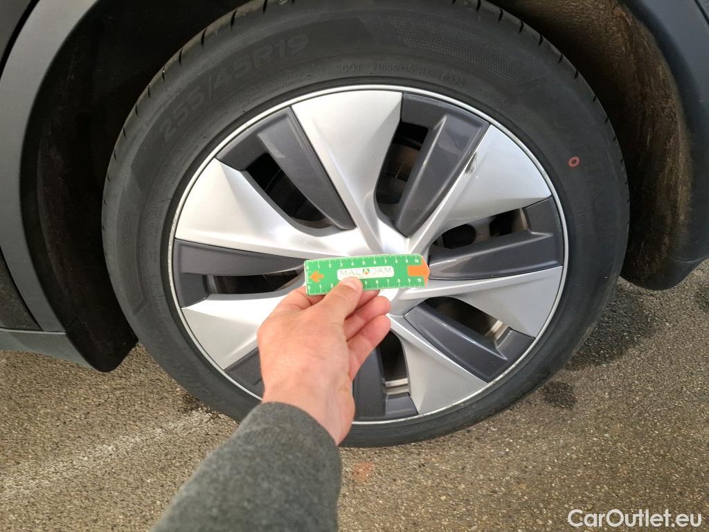  Tesla  Model Y TESLA  / 2021 / 5P / SUV RWD #28