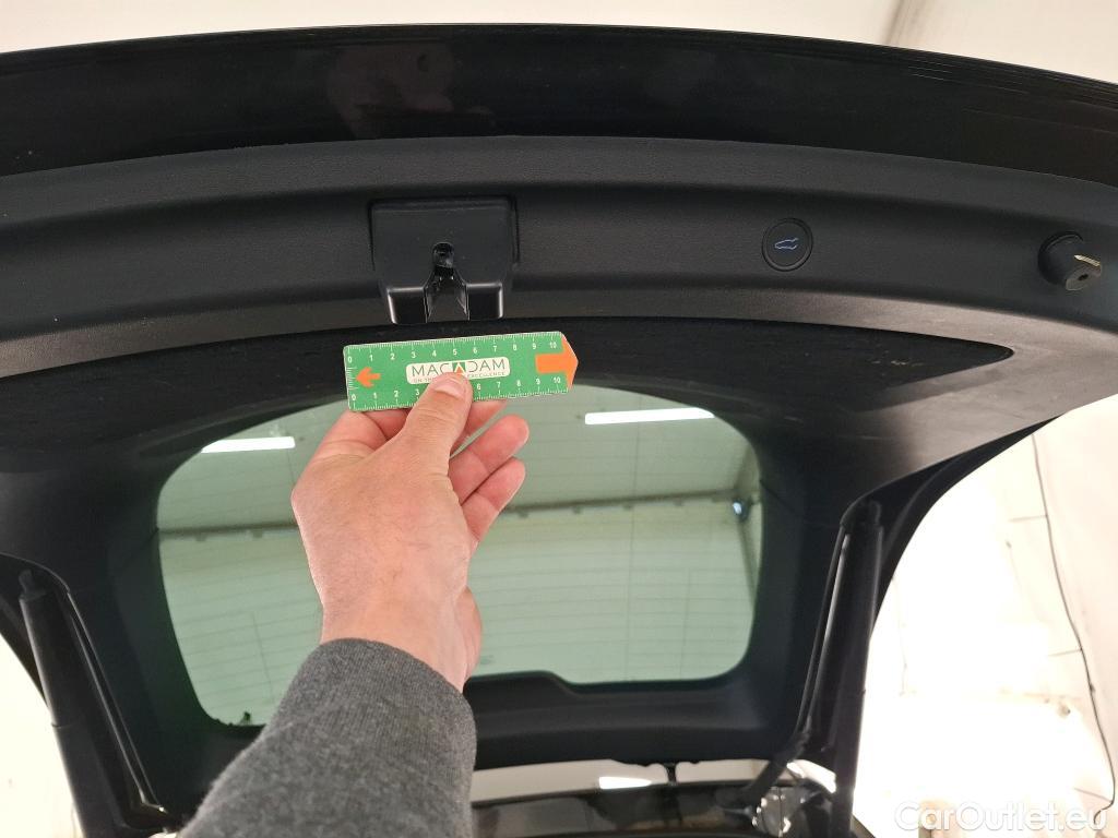  Tesla  Model Y TESLA  / 2021 / 5P / SUV RWD #19