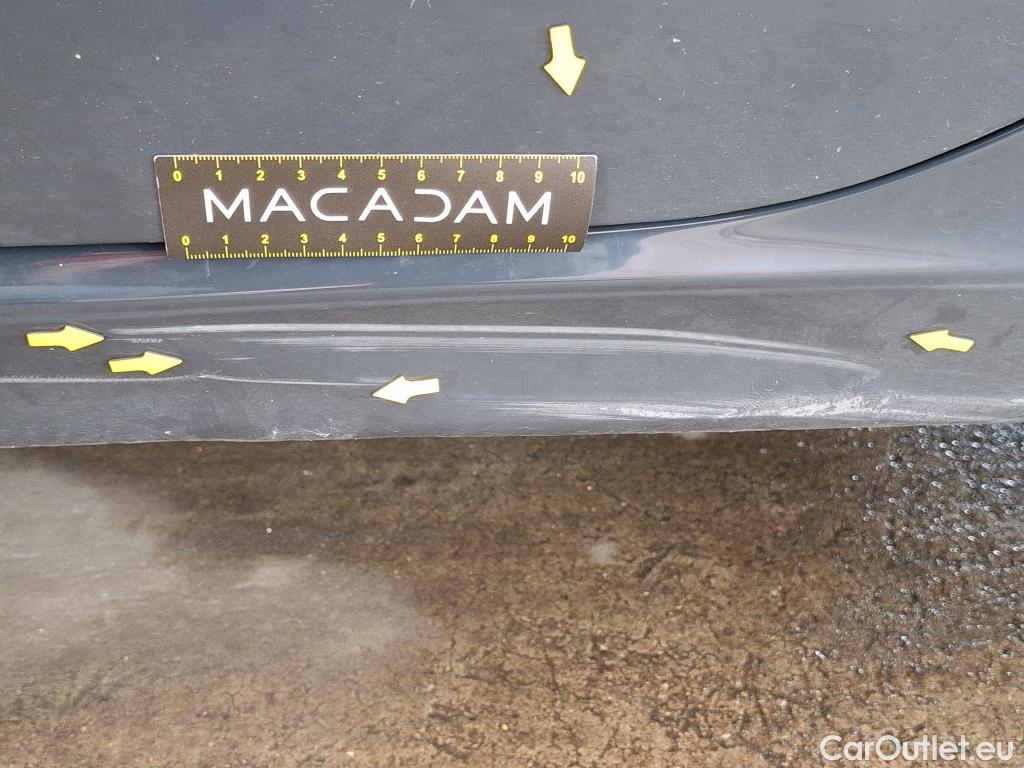  Volkswagen  Golf  VOLKSWAGEN / 2020 / 5P / Berline 1.0 eTSI OPF 110 DSG7 Life Business #2