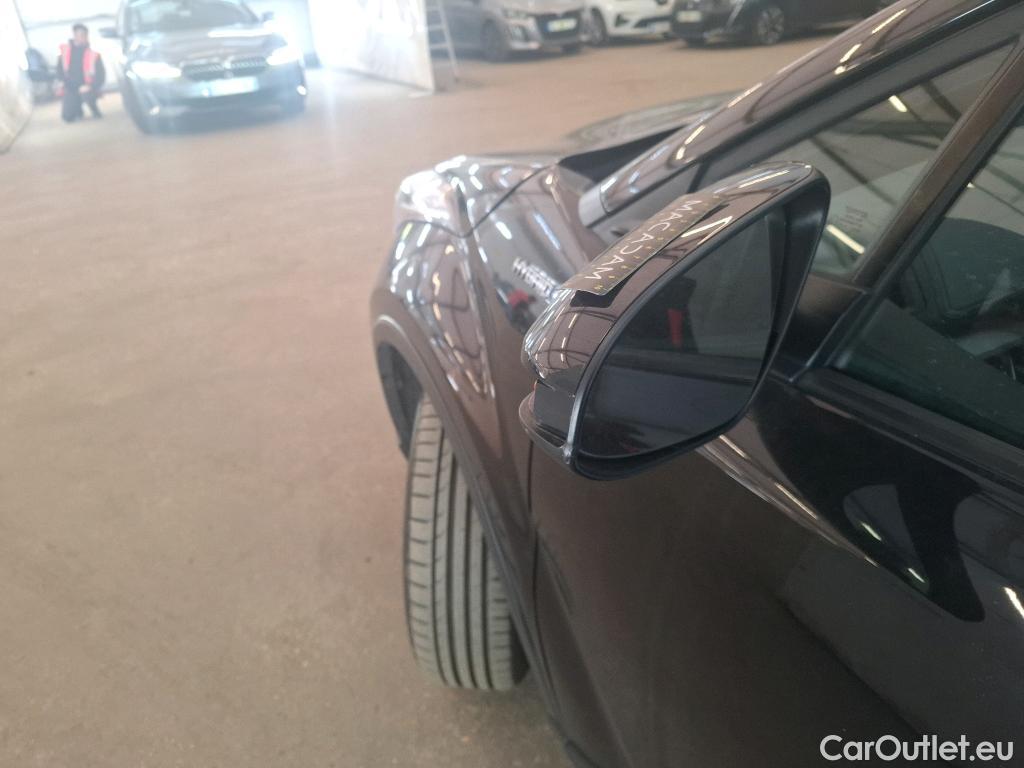  Toyota  C-HR TOYOTA  / 2016 / 5P / SUV 2.0 Hybride 184 Dynamic Business Beyond #1