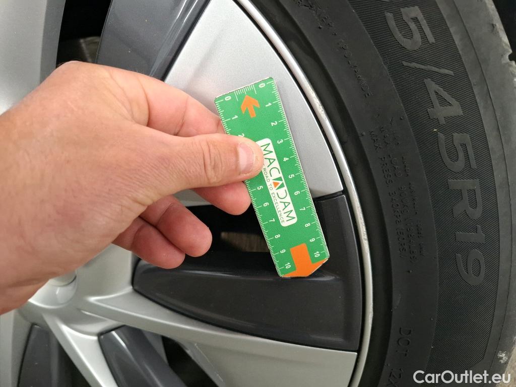  Tesla  Model Y TESLA  / 2021 / 5P / SUV RWD #34