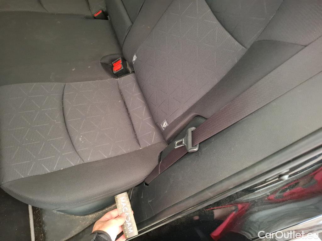  Toyota  RAV4 TOYOTA  Hybride  2018  5P SUV Hybride 2WD Dynamic Business Beyond Zero / VO RECONDITIONNE - PHOTOS AVANT RECONDITIONNEMENT #3