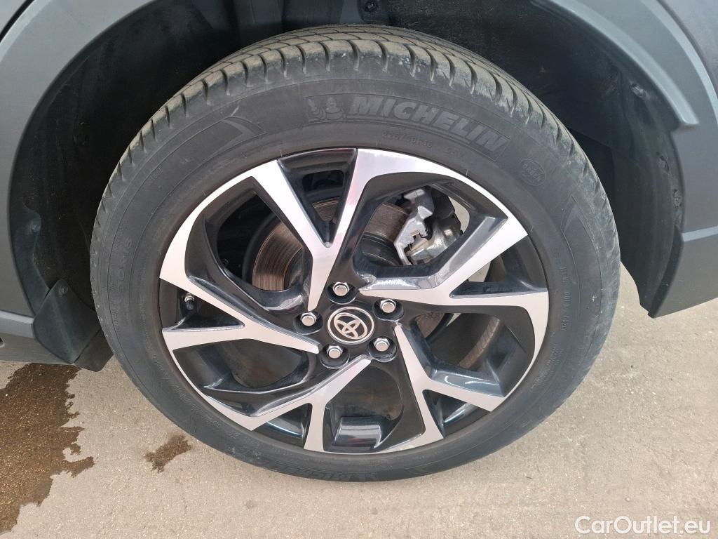  Toyota  C-HR TOYOTA  / 2016 / 5P / SUV 1.8 HYBRIDE 122 EDITION(SP) #14