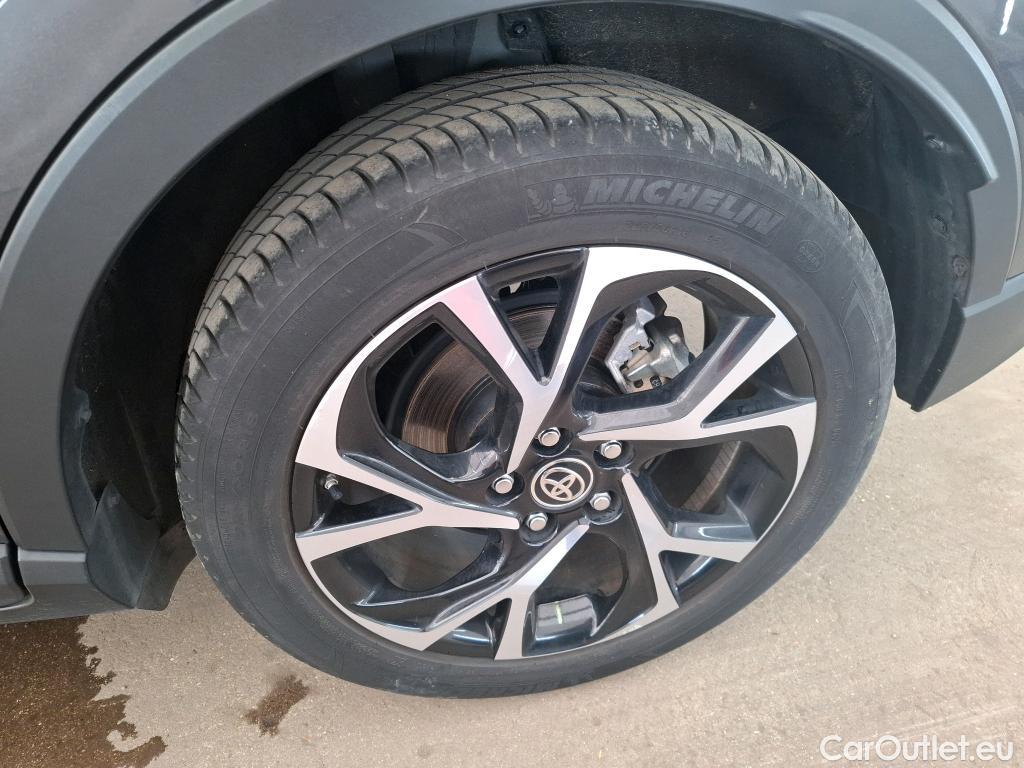  Toyota  C-HR TOYOTA  / 2016 / 5P / SUV 1.8 HYBRIDE 122 EDITION(SP) #6