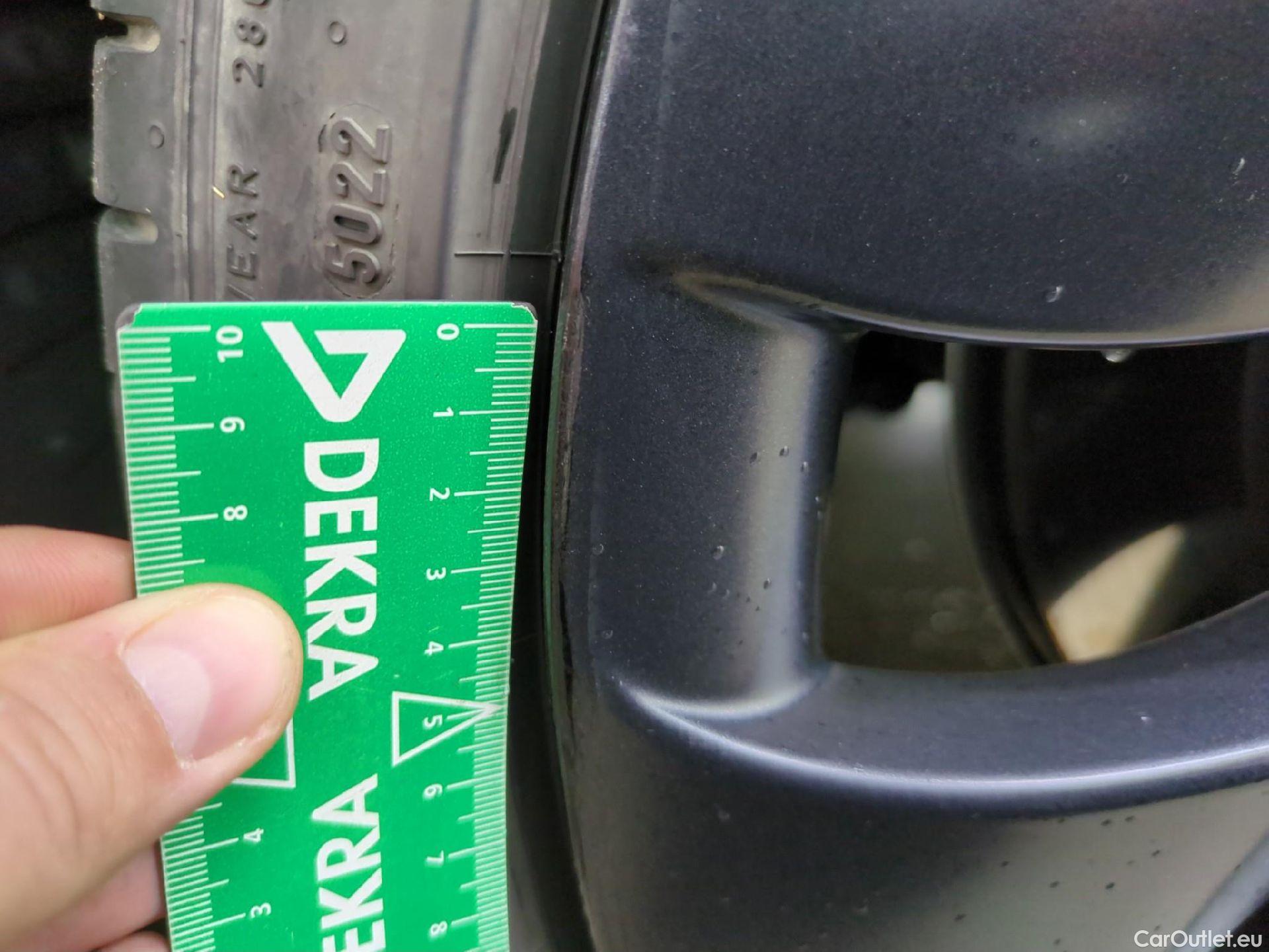  Tesla  Model Y TESLA  / 2020 / 5P / SUV Performance Dual Motor AWD #9