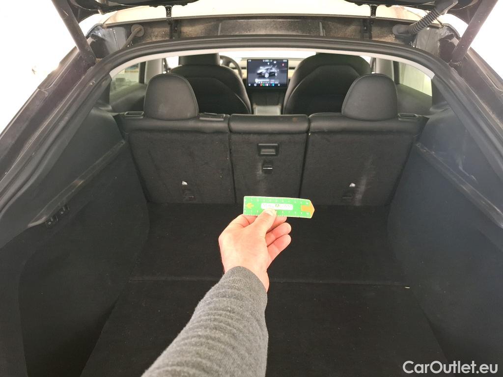  Tesla  Model Y TESLA  / 2021 / 5P / SUV RWD #17