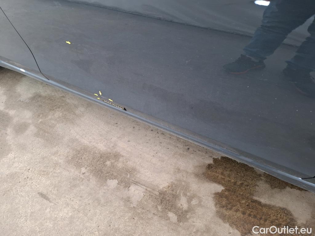  Volkswagen  Golf  VOLKSWAGEN / 2020 / 5P / Berline 1.0 eTSI OPF 110 DSG7 Life Business #23