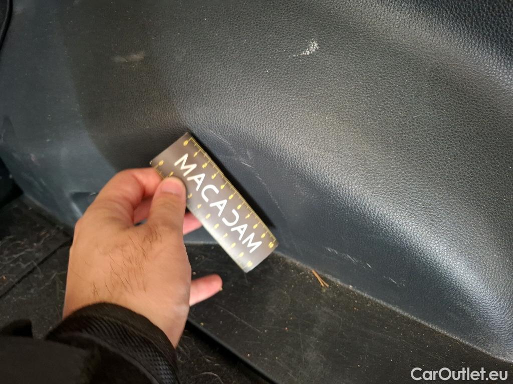  Toyota  RAV4 TOYOTA  Hybride  2018  5P SUV Hybride 2WD Dynamic Business Beyond Zero / VO RECONDITIONNE - PHOTOS AVANT RECONDITIONNEMENT #7