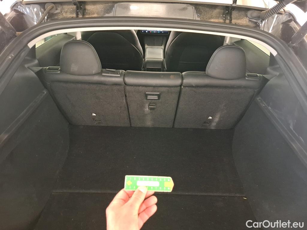  Tesla  Model Y TESLA  / 2021 / 5P / SUV RWD #18