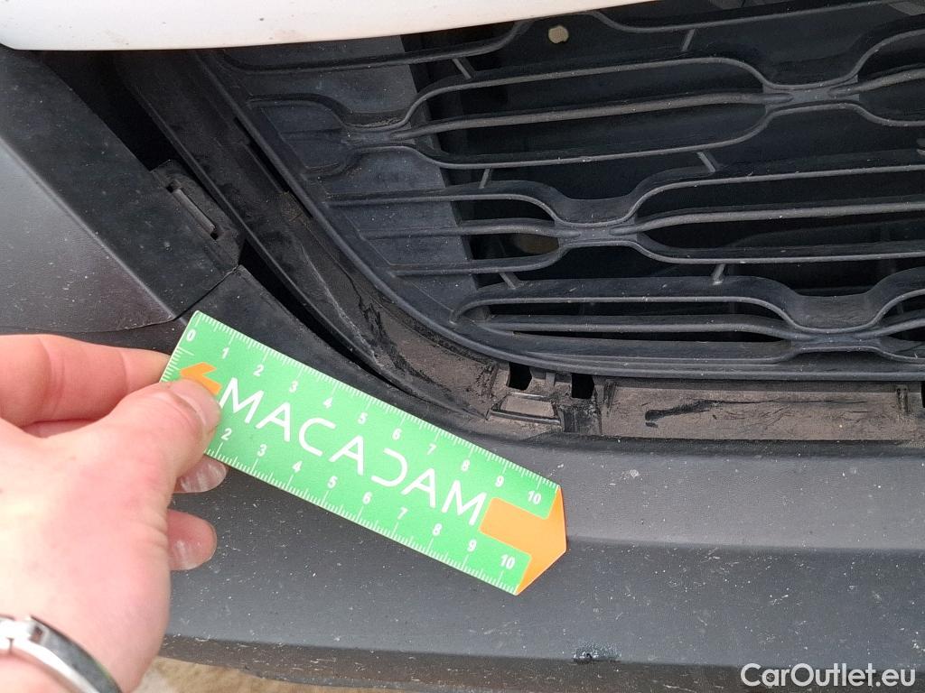  Citroen  C3  Société Feel 1.2 PureTech 80CV BVM5 E6 #9