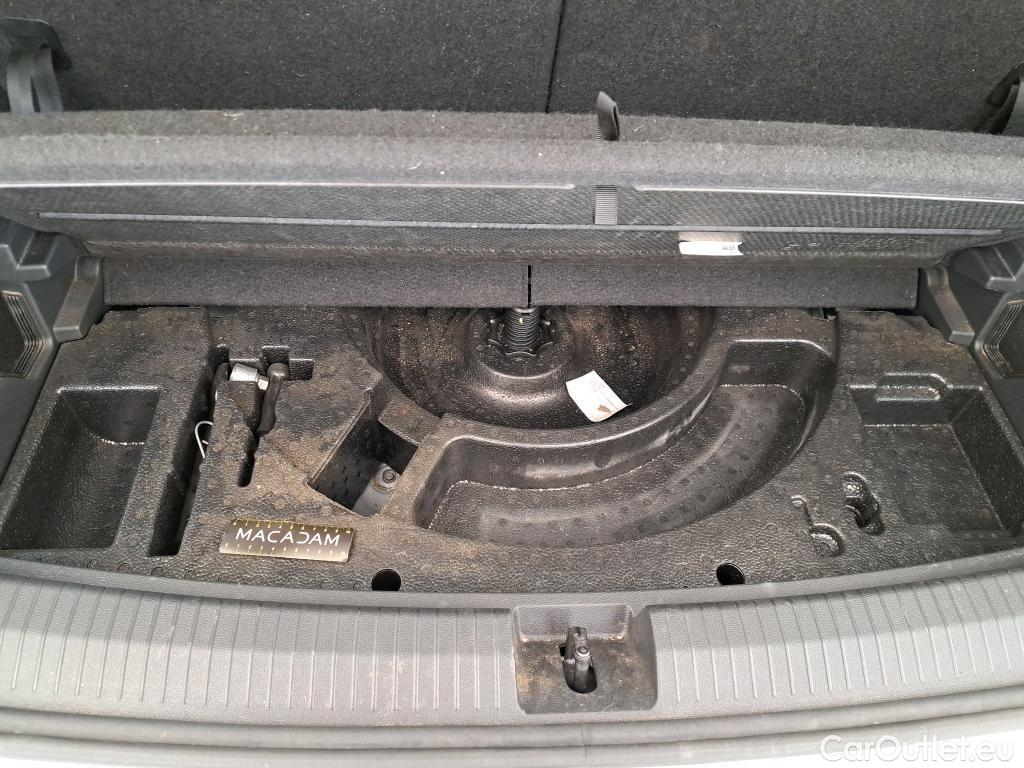  Volkswagen  Tiguan VOLKSWAGEN  Allspace / 2021 / 5P / SUV 2.0 TDI 150 DSG7 R-Line #6