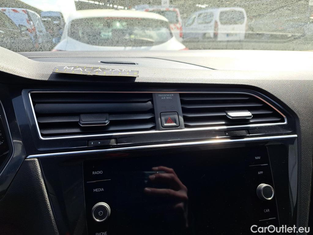  Volkswagen  Tiguan VOLKSWAGEN  Allspace / 2021 / 5P / SUV 2.0 TDI 150 DSG7 R-Line #1