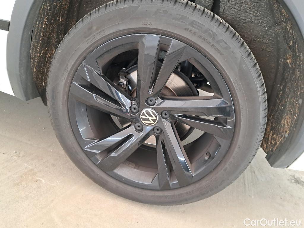  Volkswagen  Tiguan VOLKSWAGEN  Allspace / 2021 / 5P / SUV 2.0 TDI 150 DSG7 R-Line #4