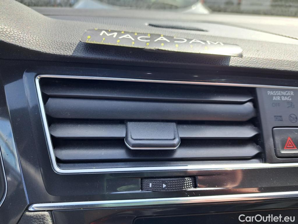  Volkswagen  Tiguan VOLKSWAGEN  Allspace / 2021 / 5P / SUV 2.0 TDI 150 DSG7 R-Line #2