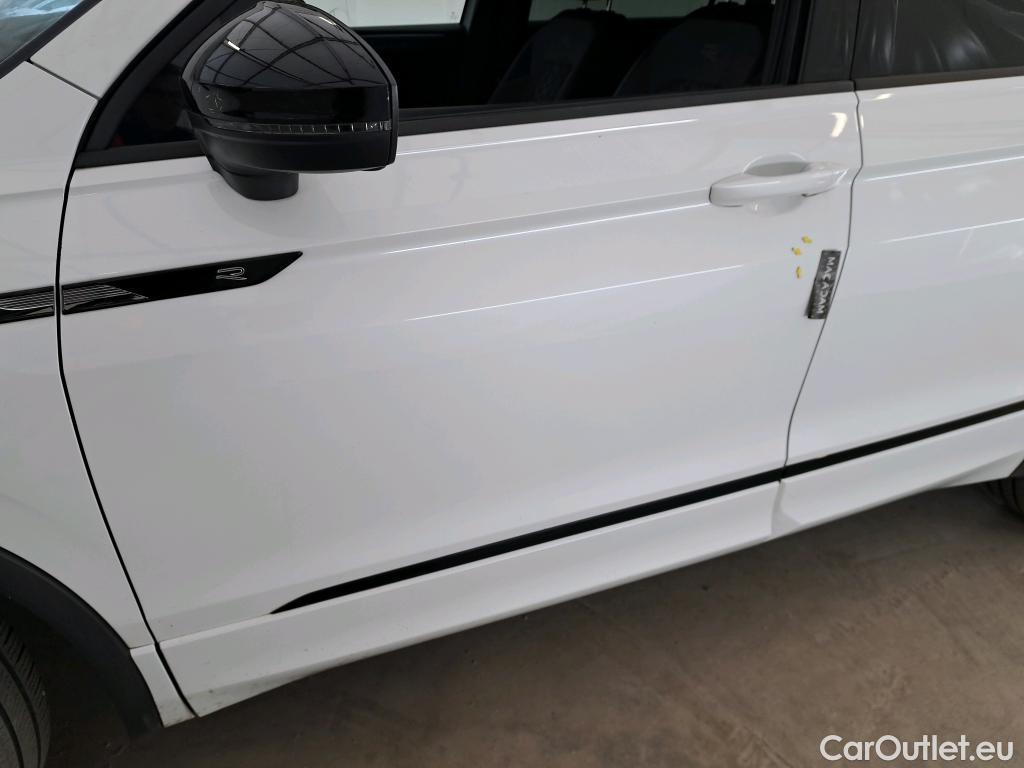  Volkswagen  Tiguan VOLKSWAGEN  Allspace / 2021 / 5P / SUV 2.0 TDI 150 DSG7 R-Line #12