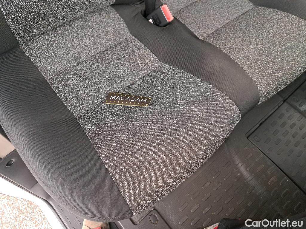  Fiat  Ducato FIAT  / 2014 / 4P / Fourgon tôlé 3.0 GNV 136 3.5 M H2 Pro Lounge #9