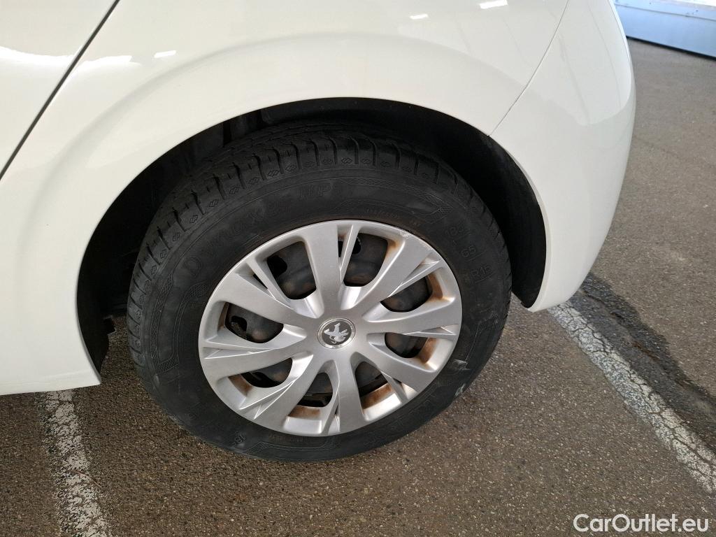  Peugeot  208  Affaire Premium Pack 1.5 HDi 100CV BVM5 E6dT #36