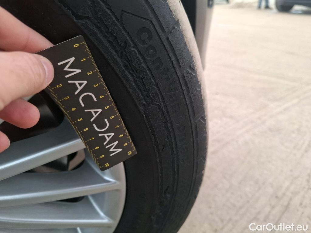  Mercedes  Vito MERCEDES-BENZ  Mixto Compact / 2020 / 4P / Fourgon tôlé 119 CDI Mixto CP SELECT #32