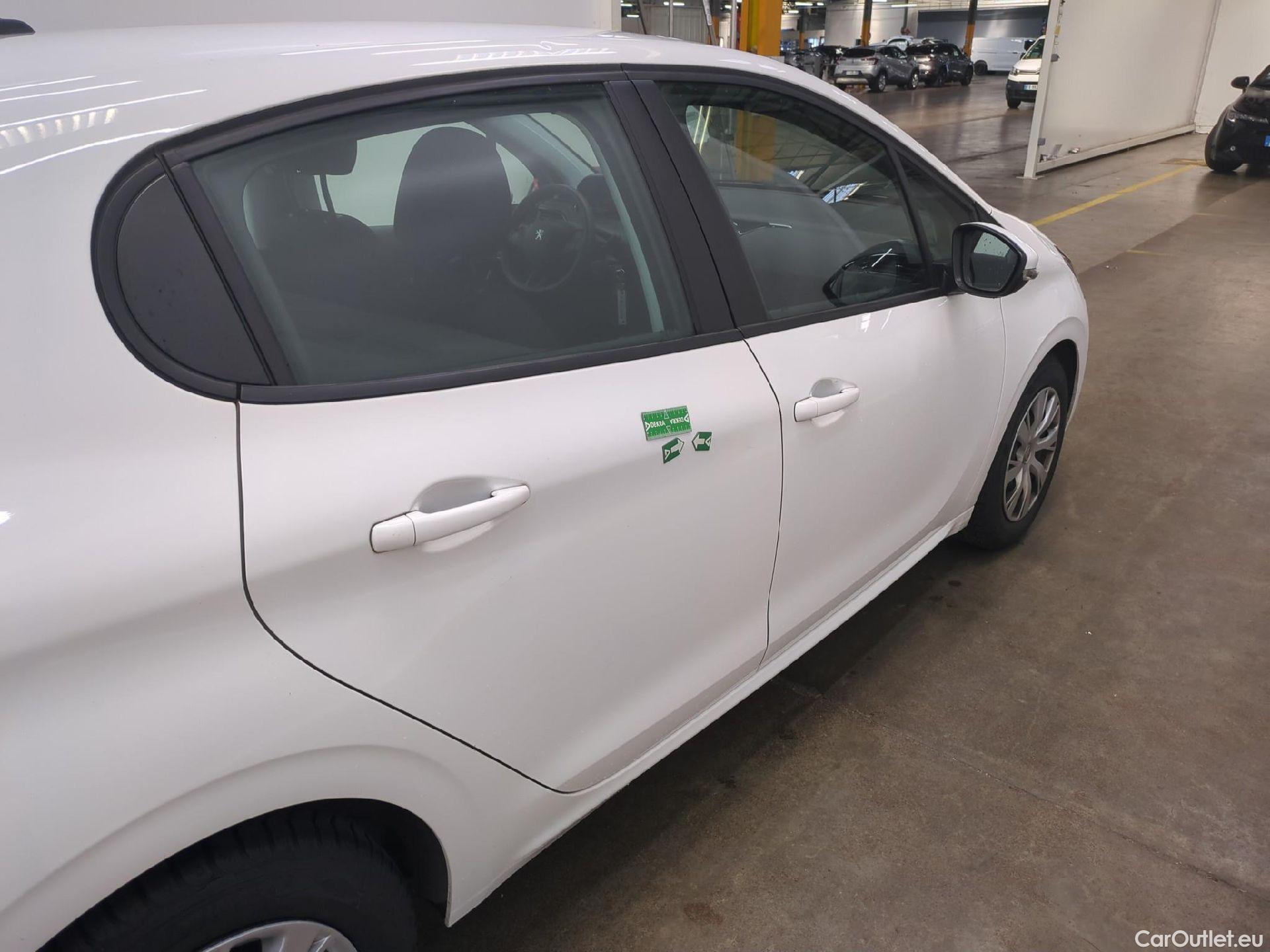  Peugeot  208  Affaire Premium Pack 1.2 80CV BVM5 E6dT #10