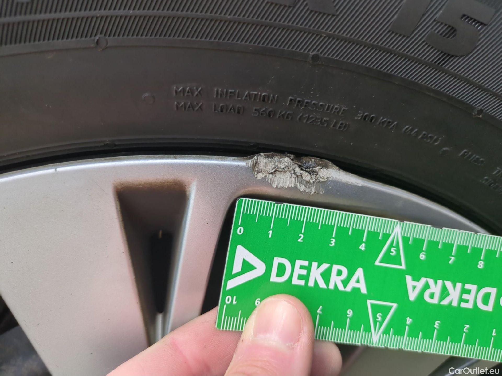  Peugeot  208  Affaire Premium Pack 1.2 80CV BVM5 E6dT #23