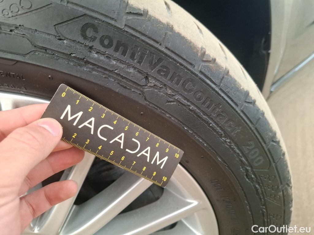  Mercedes  Vito MERCEDES-BENZ  Mixto Compact / 2020 / 4P / Fourgon tôlé 119 CDI Mixto CP SELECT #25