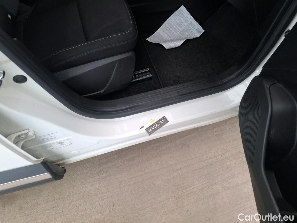  Renault  Captur  II Business 1.3 TCe 130CV BVA7 E6dT  / TRANSFO VP VF #23