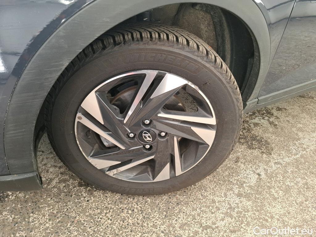  Hyundai  Bayon  / 2021 / 5P / SUV 1.0 T-GDI 100 HYBRID 48V INTUITIVE / TRANSFO VP/VF #7