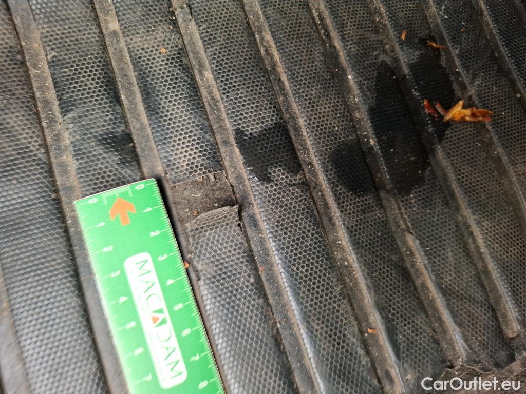  Peugeot  208  Premium 1.5 HDi 100CV BVM6 E6d #8