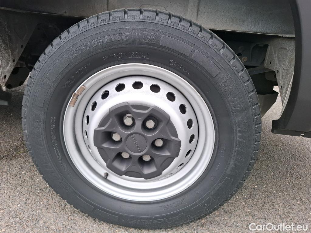  Iveco  Daily IVECO  VU 4p Fourgon 35S14NA8 V11 H2 3520 B POWER / GNV #6