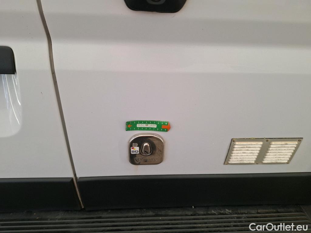  Peugeot  Boxer  Fourgon 330 L1H1 Asphalt BlueHDi 120 Stop&Start 2.2 120CV BVM6 #3