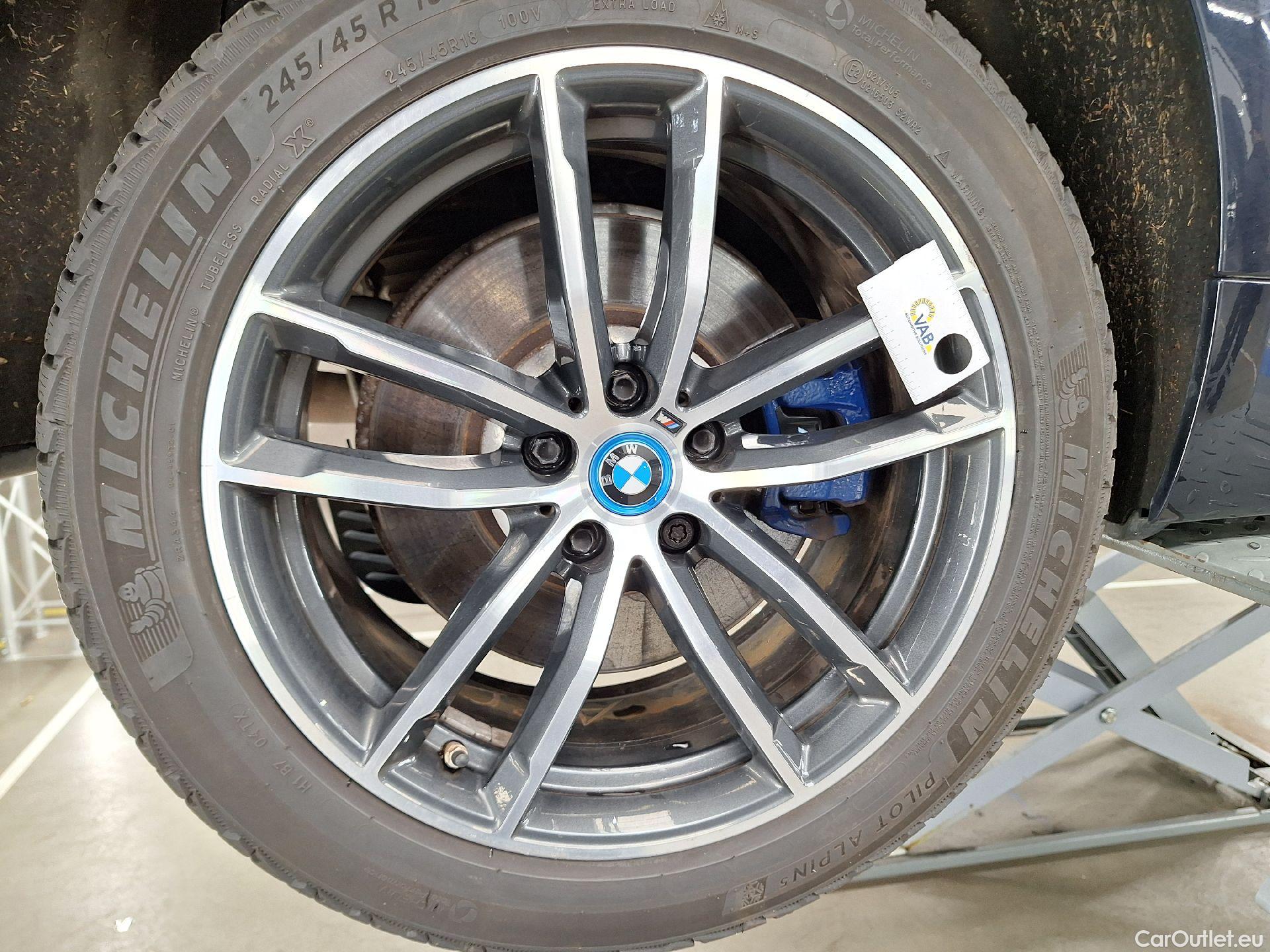  Bmw  Serie 5 BMW, 5-ser To FL'20 PHEV, BMW 5 Reeks Touring 520e 150kW 5d #35