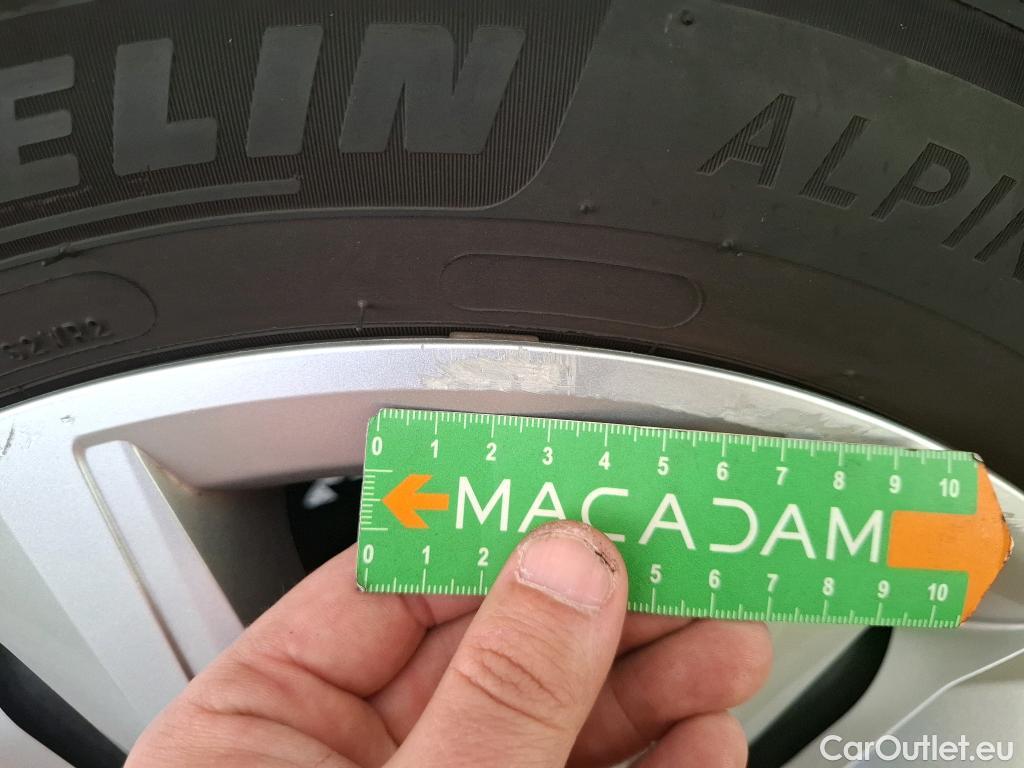  Renault  Megane  IV Berline 5 ptes. Société Air Nav 1.5 dCi 90CV BVM6 E6 #24