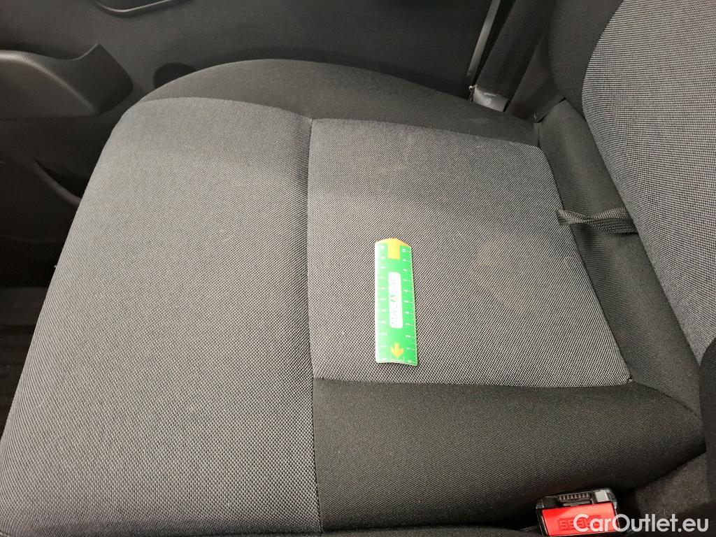  Renault  Master  III Fourgon L2H2 3 5 Grand Confort dCi 130CV BVM6 E6 #22