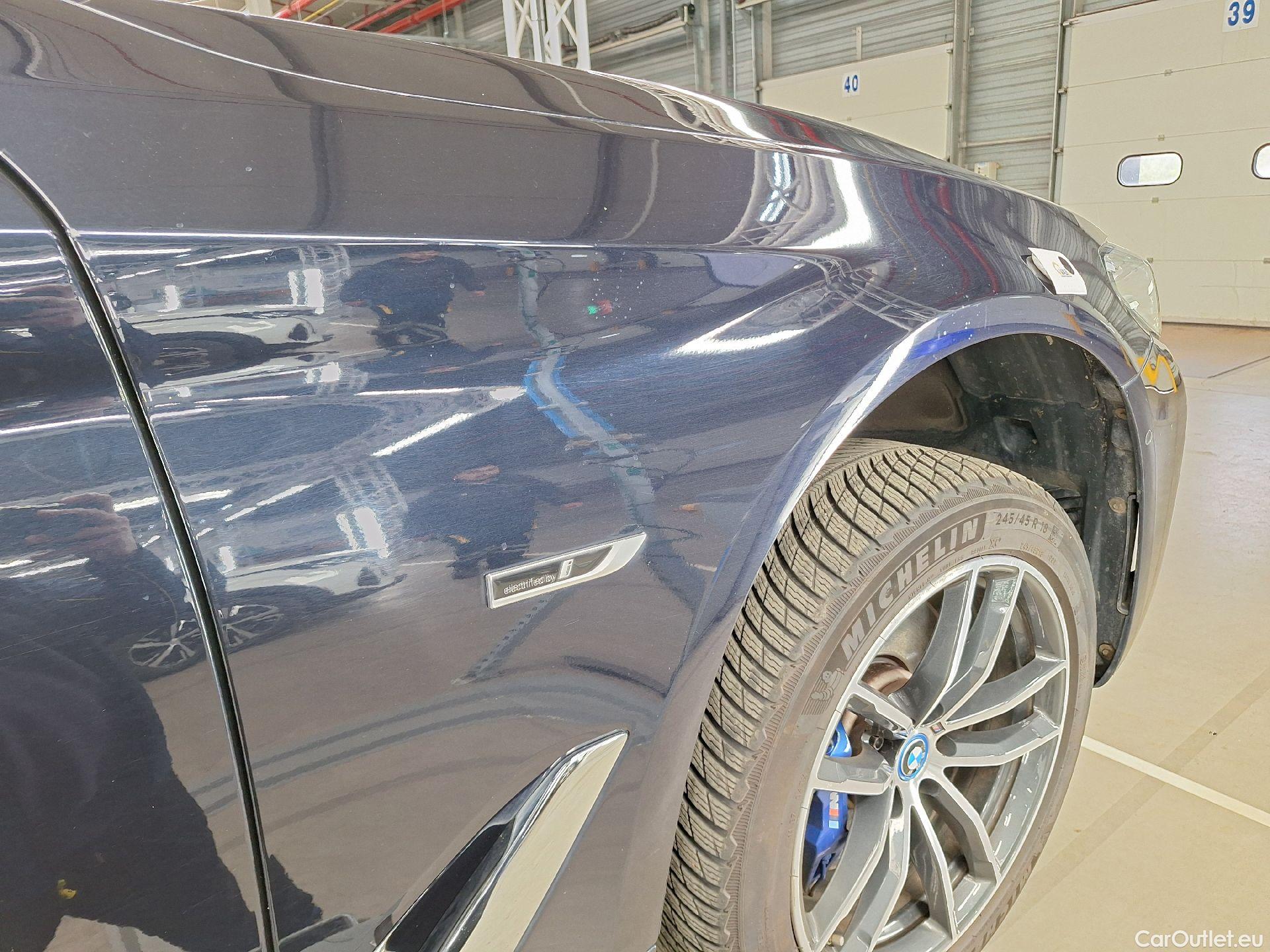  Bmw  Serie 5 BMW, 5-ser To FL'20 PHEV, BMW 5 Reeks Touring 520e 150kW 5d #26