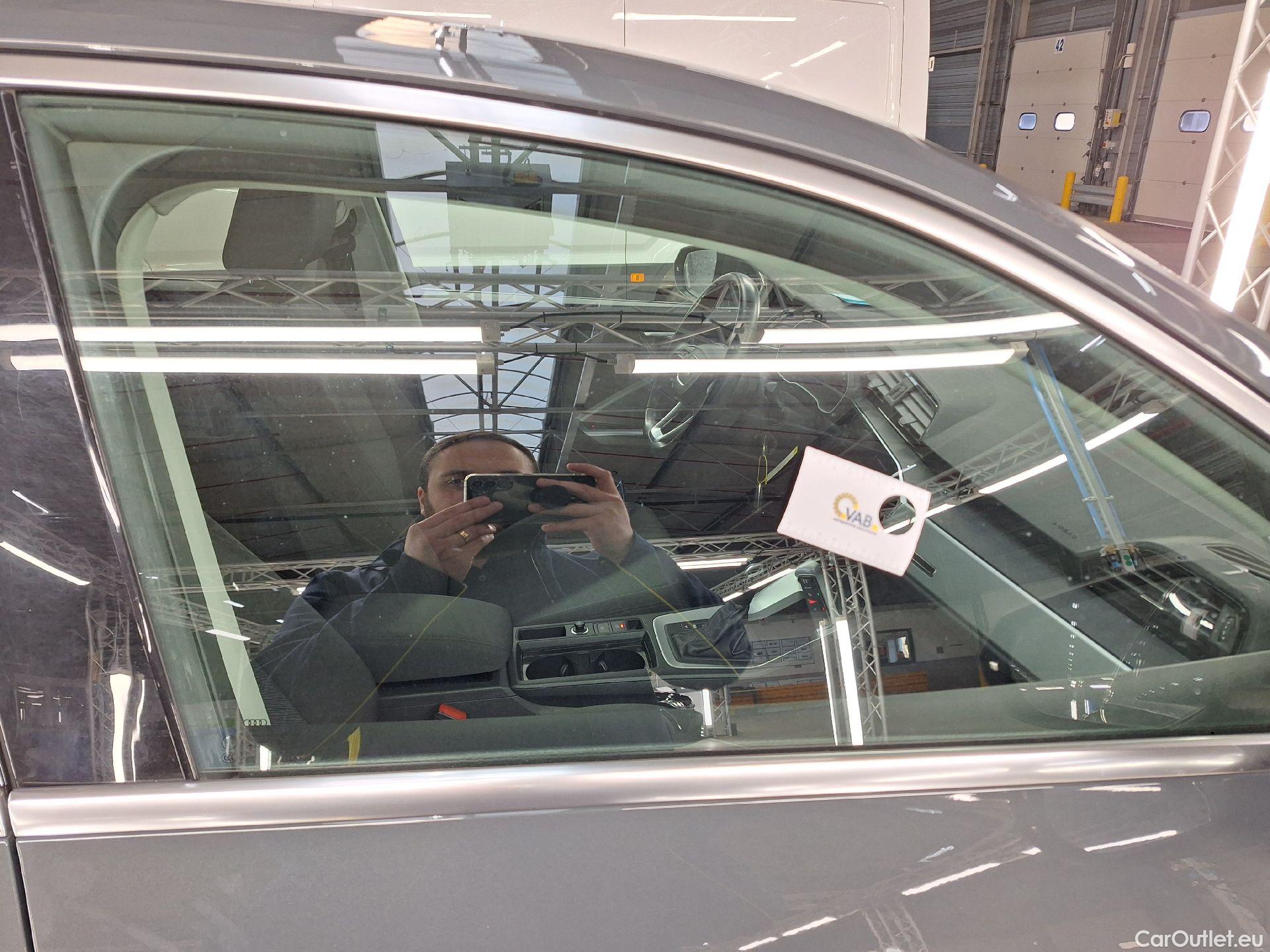  Audi  Q3 Audi,  SB '19 PHEV, Audi  Sportback 45 TFSI e S tronic 5d #15