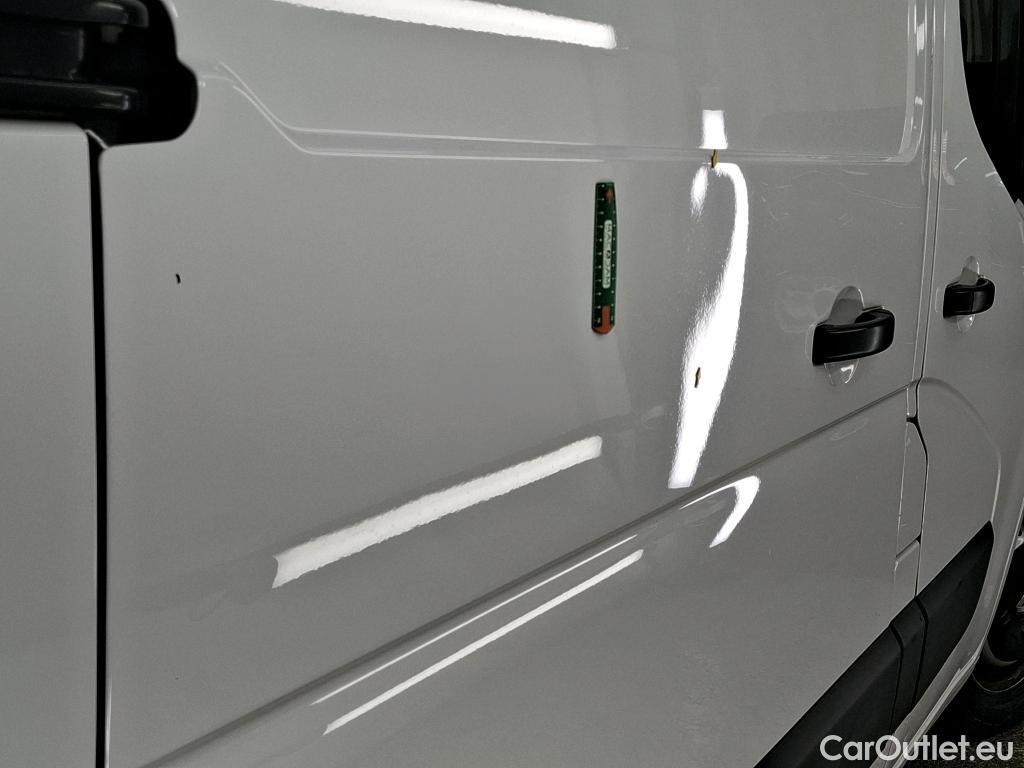  Renault  Master  III Fourgon L2H2 3 5 Grand Confort dCi 130CV BVM6 E6 #11