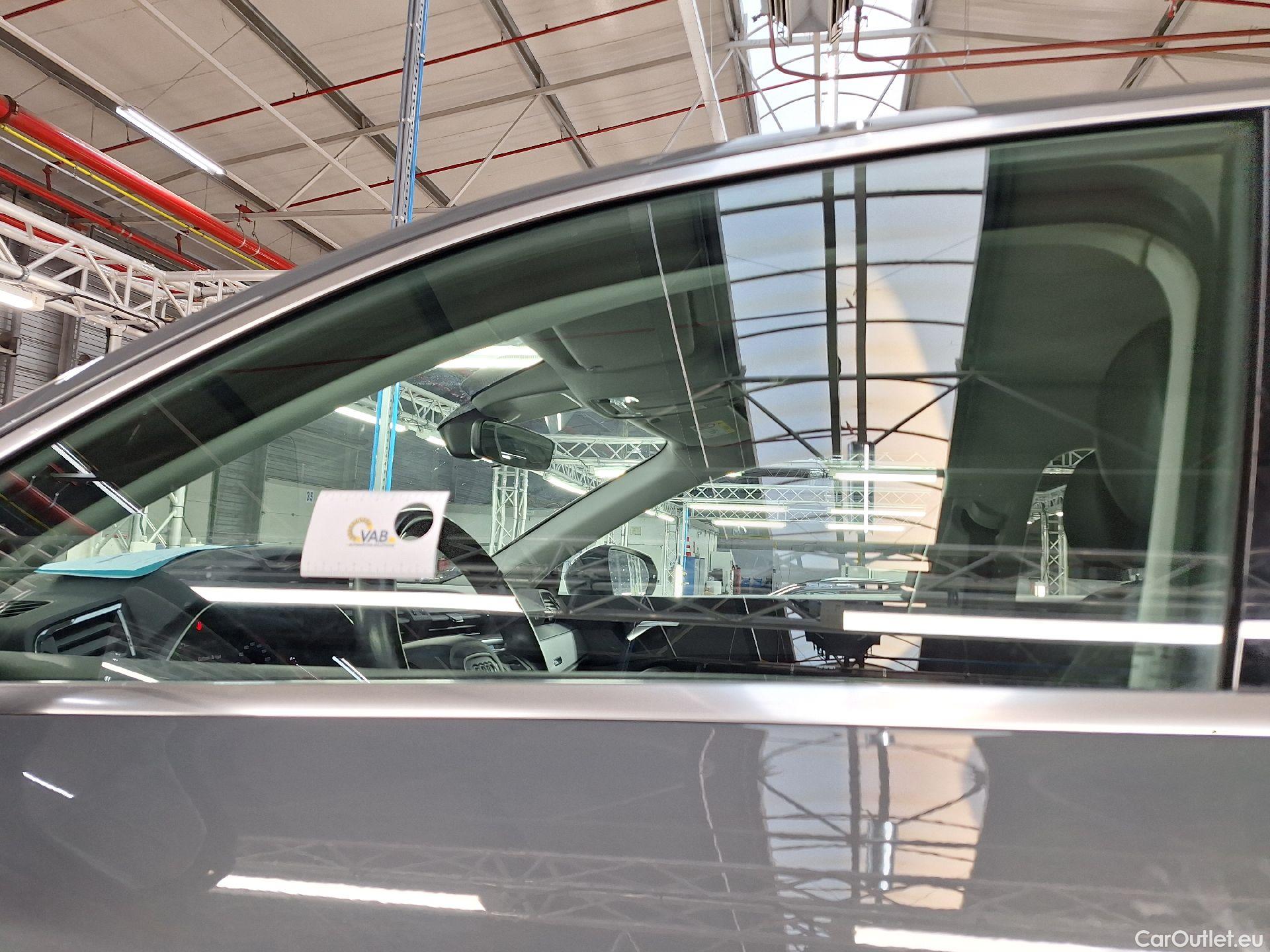  Audi  Q3 Audi,  SB '19 PHEV, Audi  Sportback 45 TFSI e S tronic 5d #17