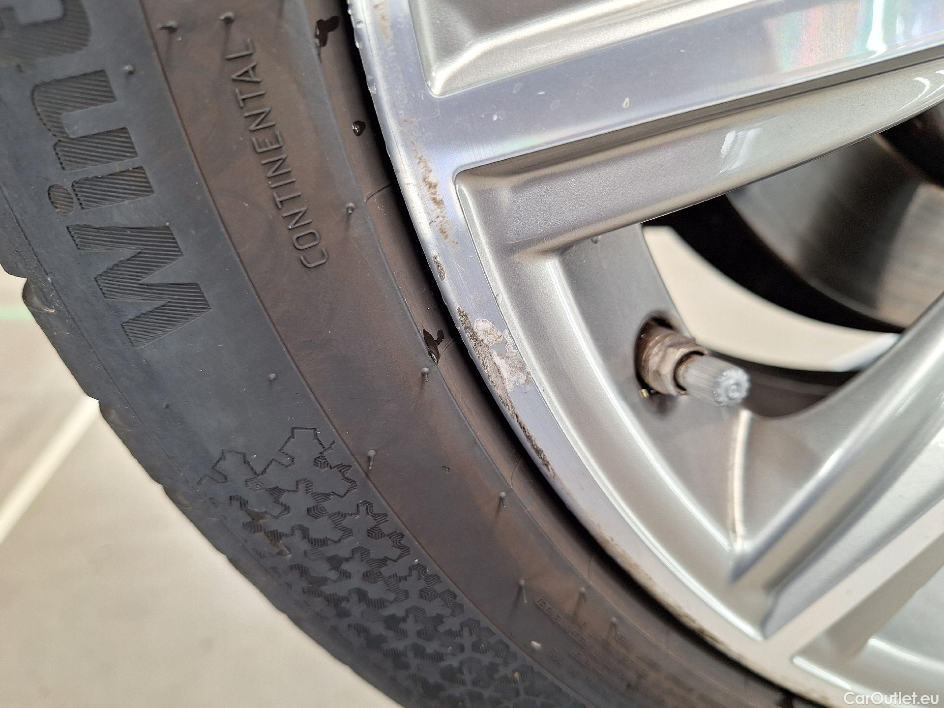  Bmw  Serie 5 BMW, 5-serie To FL'20, BMW 5 Reeks Touring 520i Aut. (120 kW) 5d #28