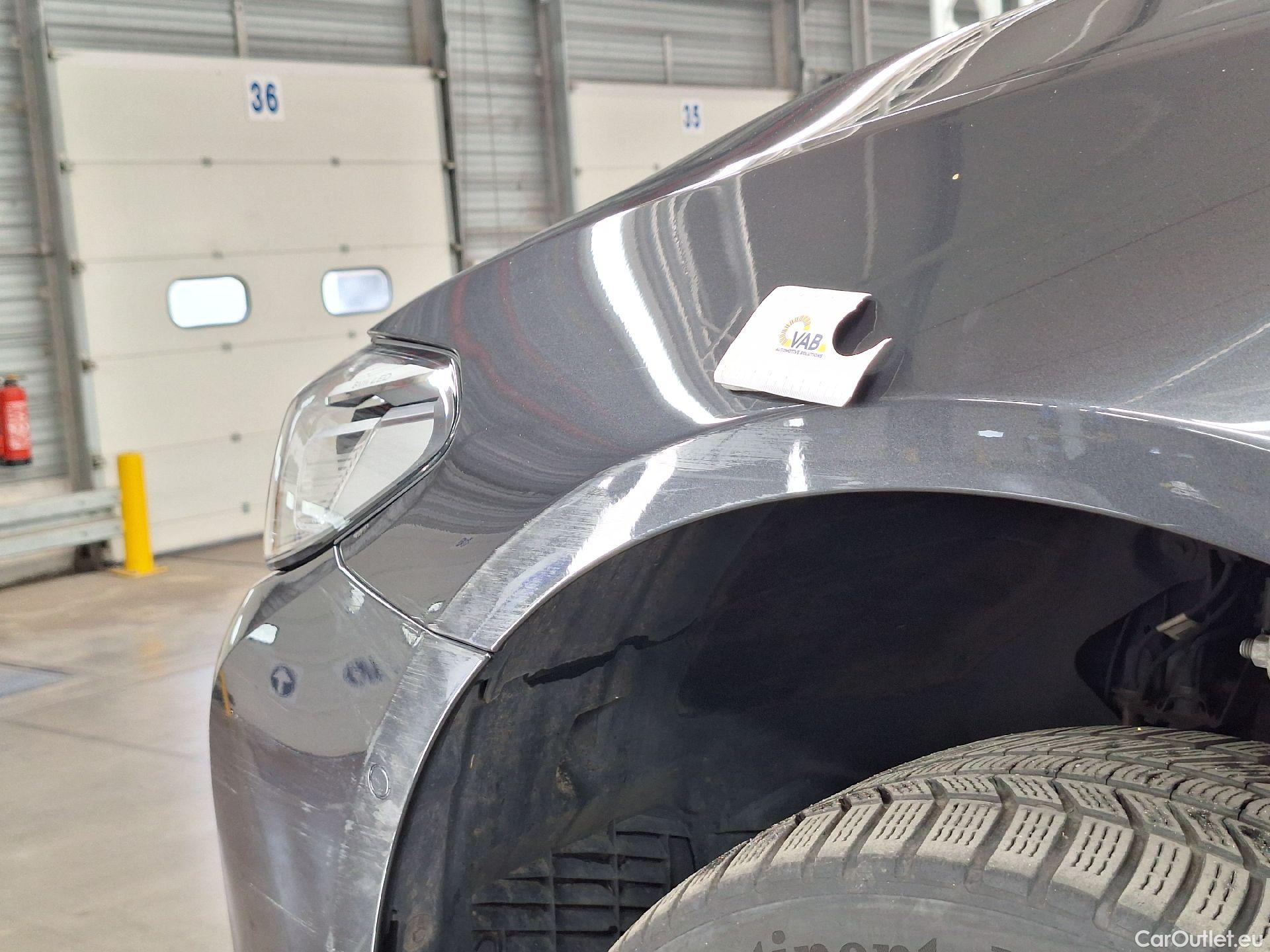  Bmw  Serie 5 BMW, 5-serie To FL'20, BMW 5 Reeks Touring 520i Aut. (120 kW) 5d #4