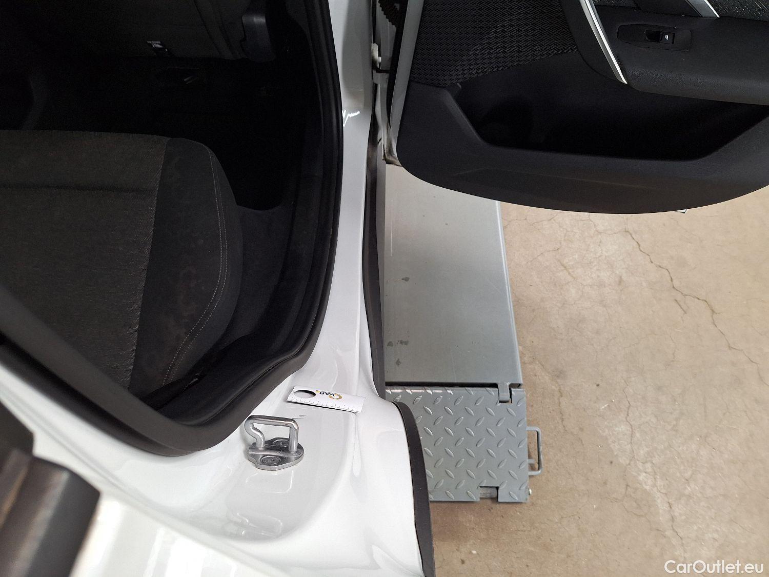  Bmw  X1 BMW,  '22, BMW  sDrive18i (100 kW) 5d #9