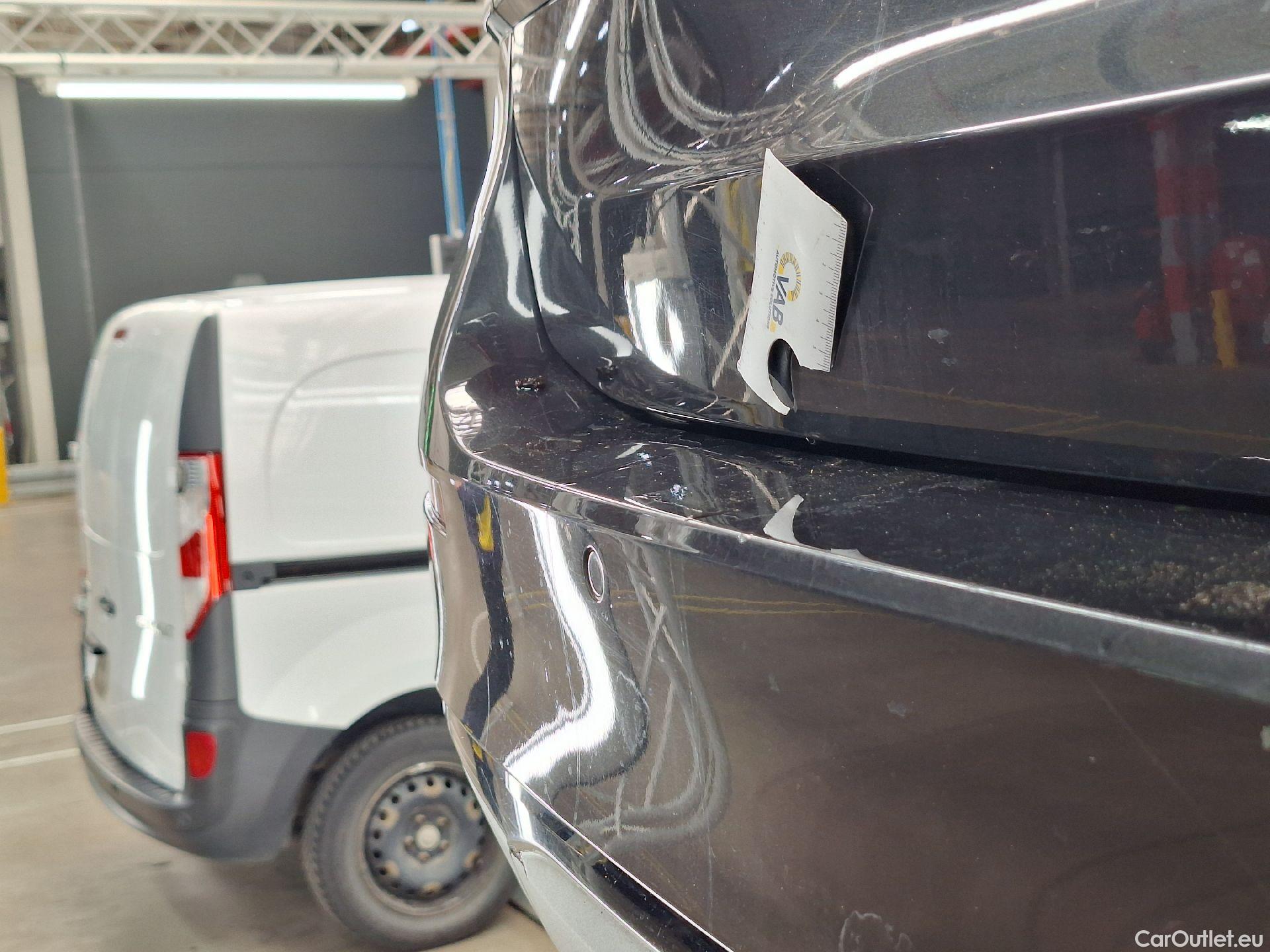  Bmw  Serie 5 BMW, 5-serie To FL'20, BMW 5 Reeks Touring 520i Aut. (120 kW) 5d #26